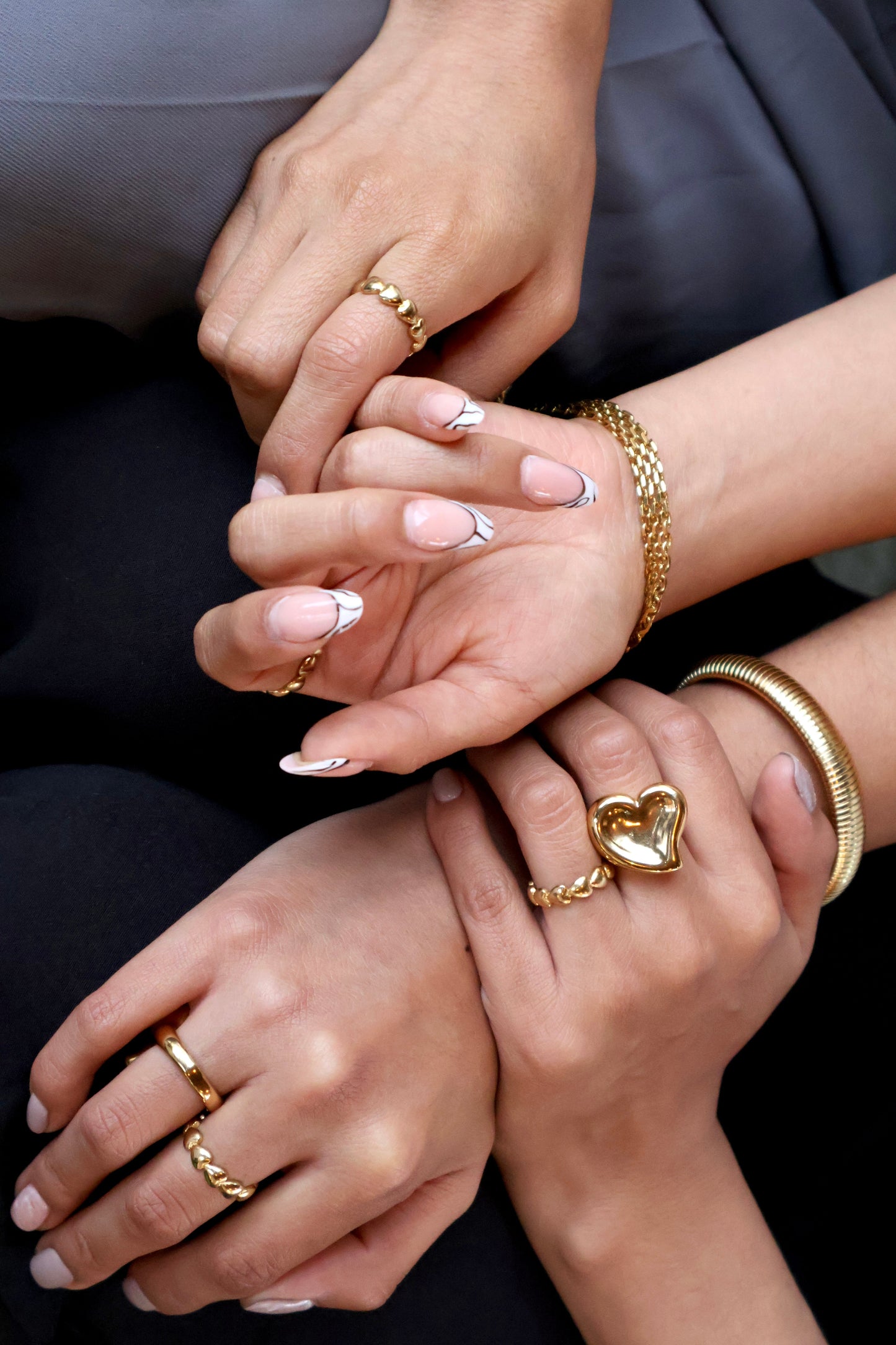 ANILLO COUR