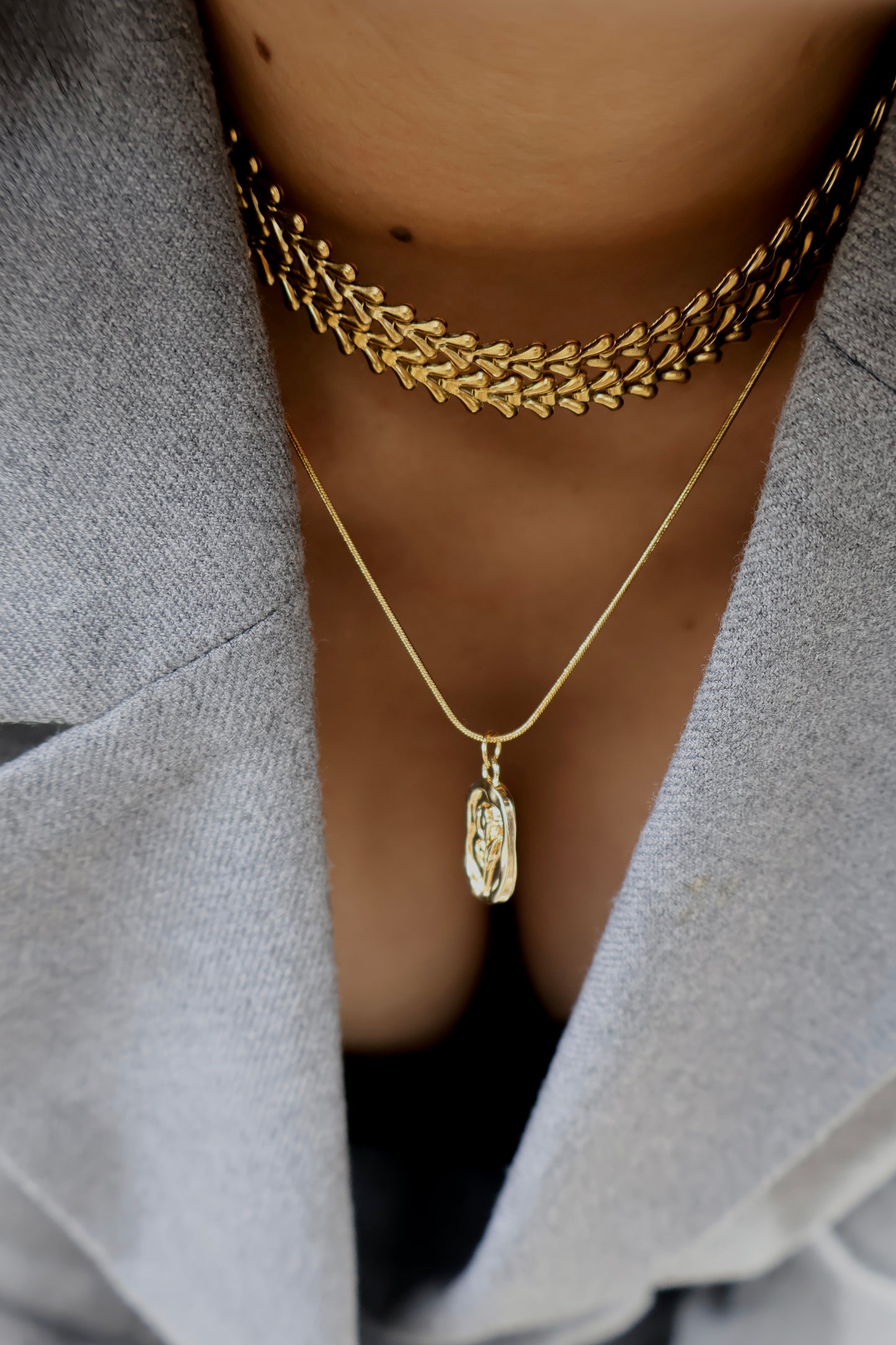 CHOKER LIETE